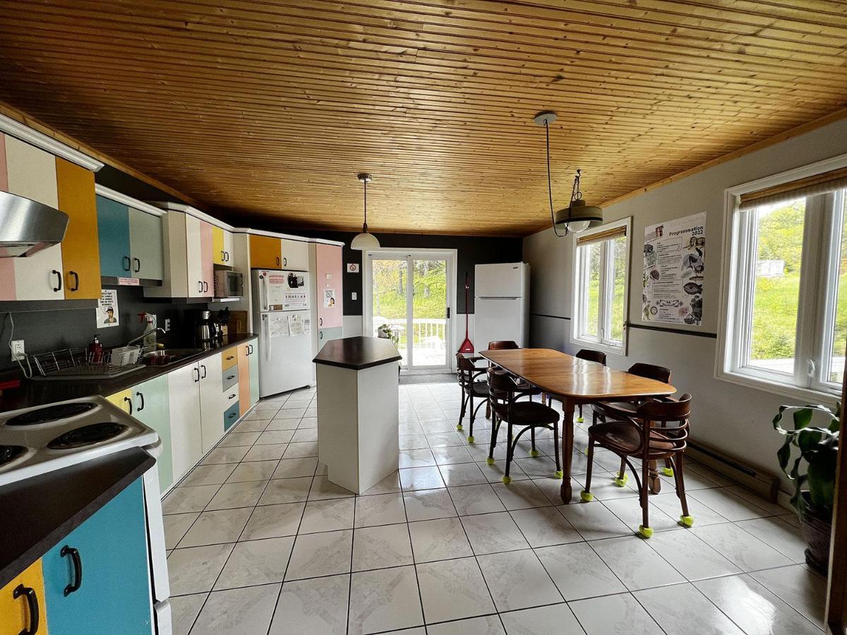 Chill Shack - Auberge Jeunesse Sainte Anne-des-Chênes Esterno foto